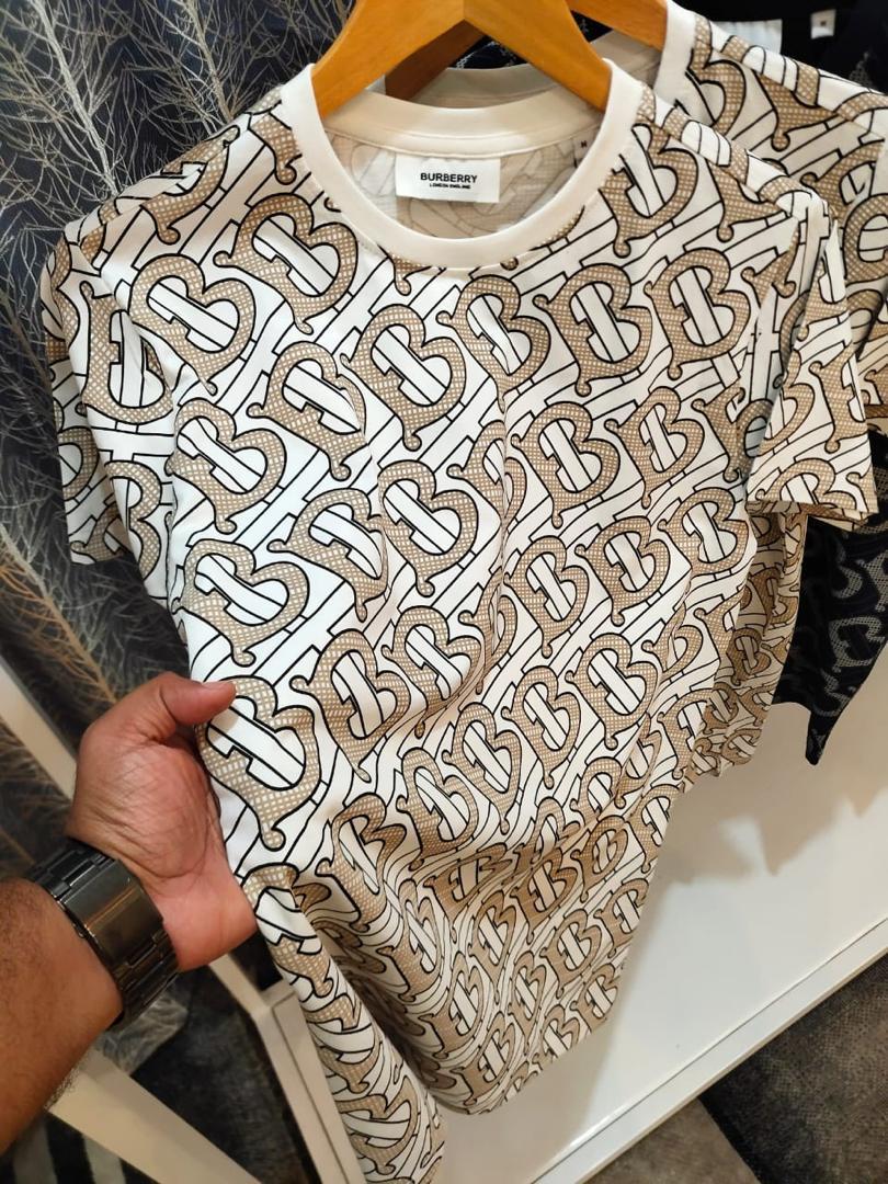 BURBERRY T-SHIRT