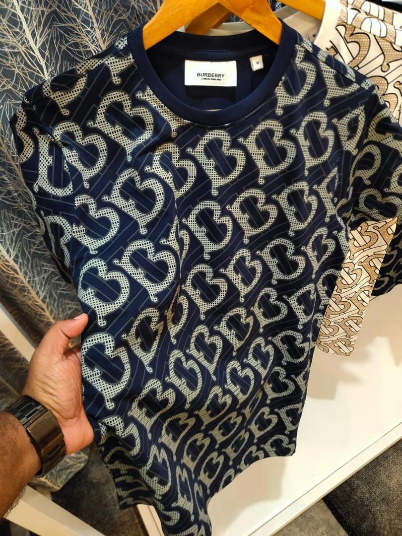 BURBERRY T-SHIRT